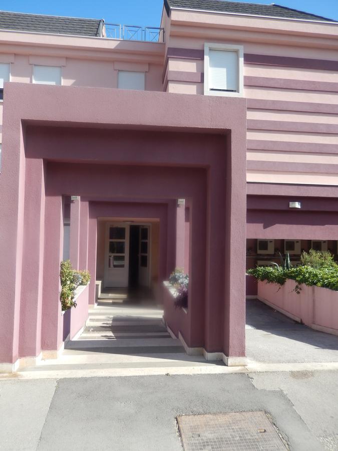 Apartment Sunny Сплит Екстериор снимка